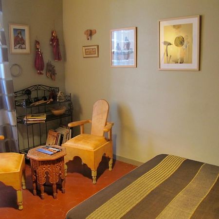 Tombe La Nefle Bed & Breakfast Avignon Eksteriør bilde