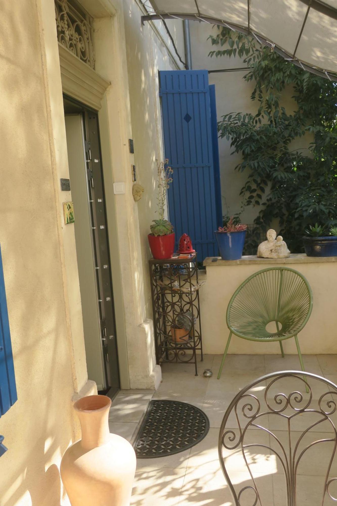 Tombe La Nefle Bed & Breakfast Avignon Eksteriør bilde